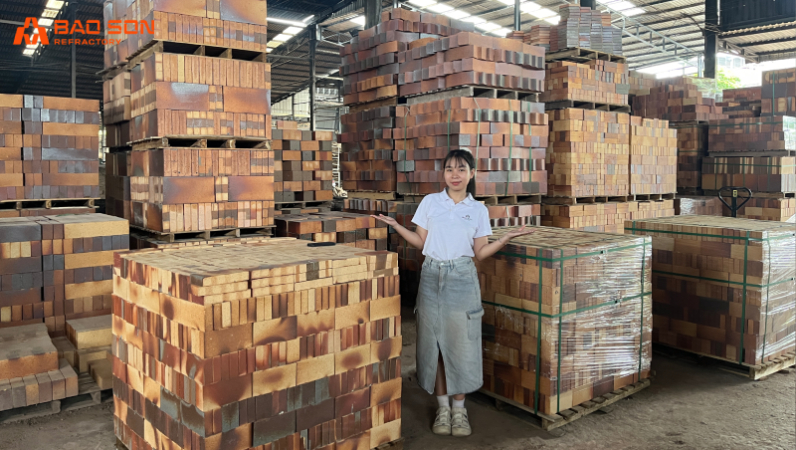 Lô hàng gạch samot đủ kích thước tại kho Bảo Sơn